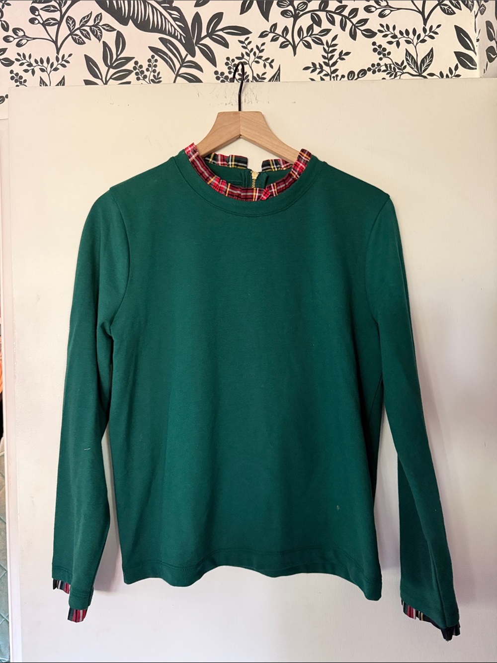 Women’s Green Long-Sleeve Shirt Plaid Trim